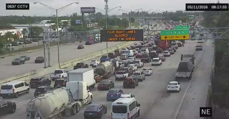 Crash blocks lanes on I-95 North in Lake Worth Beach