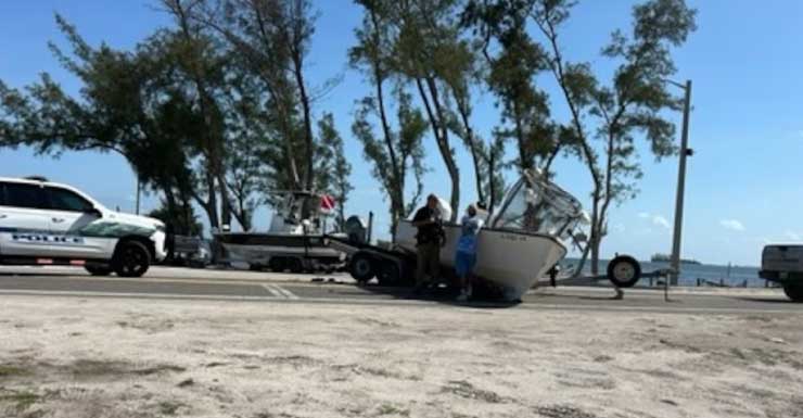Crash snarls traffic, cutting off north access to Anna Maria Island