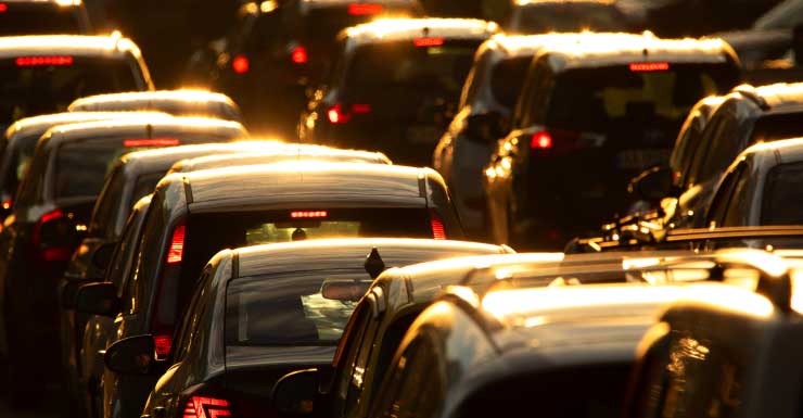 Major I-75 rollover crash delays Thursday morning rush