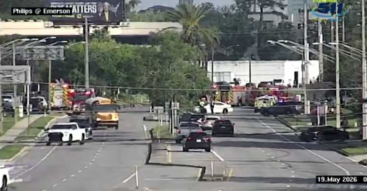 Philips Highway reopens between Emerson, St. Augustine roads after crash involving power pole