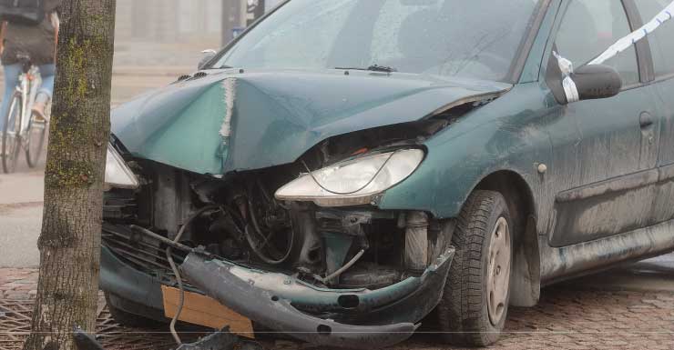 25-year-old Milton man killed after car veers off I-10 and hits tree in Santa Rosa County