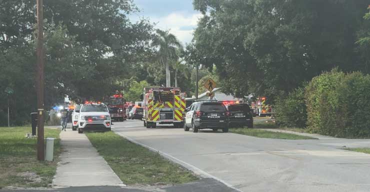Fire sparks at Fort Myers apartment building; no injuries