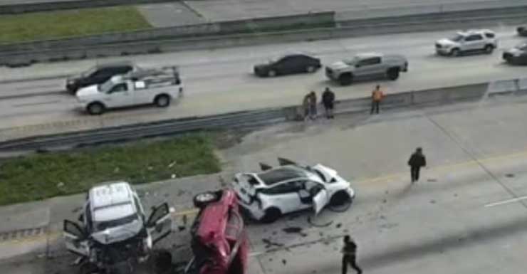 JSO officer injured in multi-vehicle crash on I-95 at Butler Blvd.