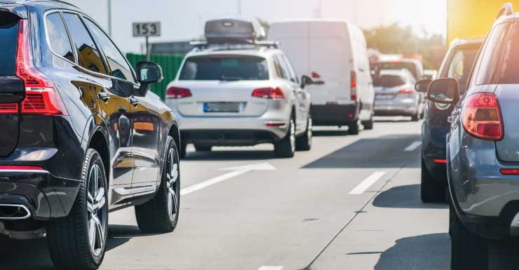 Man killed in crash that shut down all lanes of southbound Don Shula Expressway