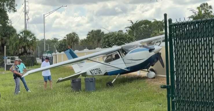 No injuries reported after small plane crashes near Wing South Airpark in Collier County