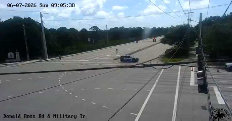 Stretch of Donald Ross Road in Jupiter shutdown after early morning crash