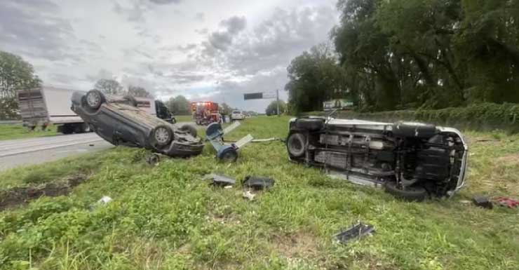 Two lanes blocked on I-75 after roll over crash