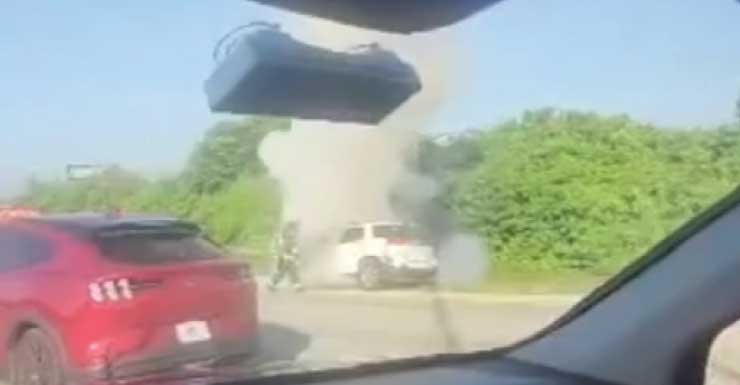 VIDEO: Vehicle fire slows I-95 southbound in Boynton Beach