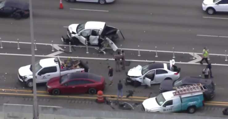 3 hospitalized after multi-car crash on I-95 SB in Fort Lauderdale; express lanes closed
