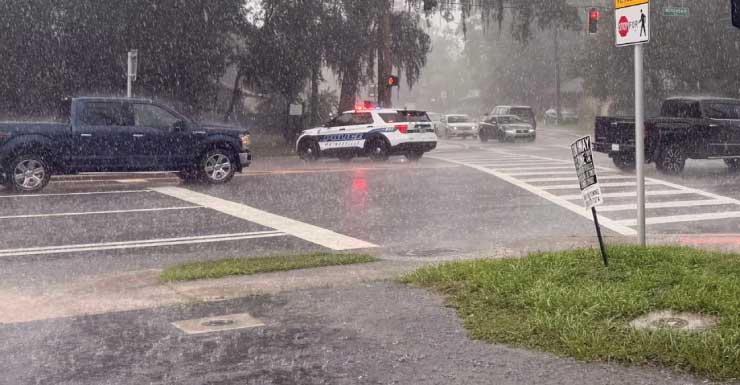 3 vehicles collide on Williston Road; multiple injuries reported, Gainesville Police say