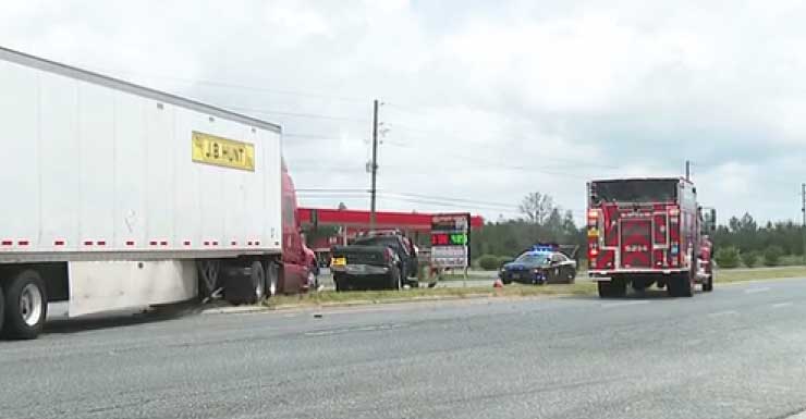 Altha man killed in crash with semi on Highway 231