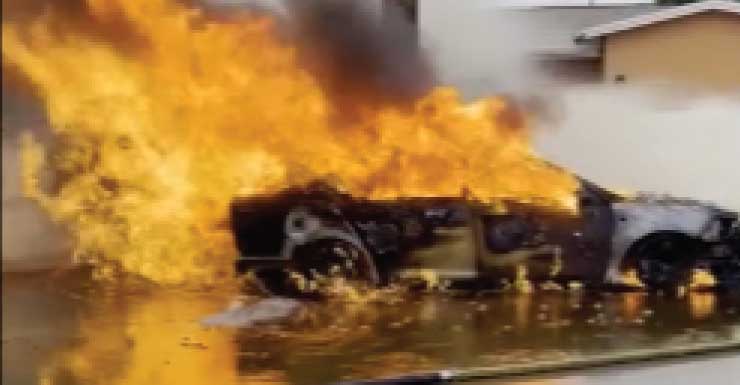 Car catches fire in Miramar near natural gas line leak