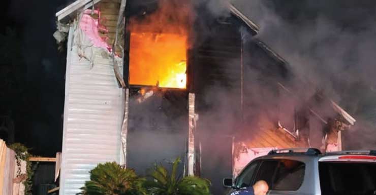Elderly woman escapes safely after late-night house fire in Gulf Breeze