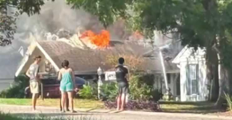 Neighbor rescues man from Leesburg house fire; victim airlifted, firefighters say