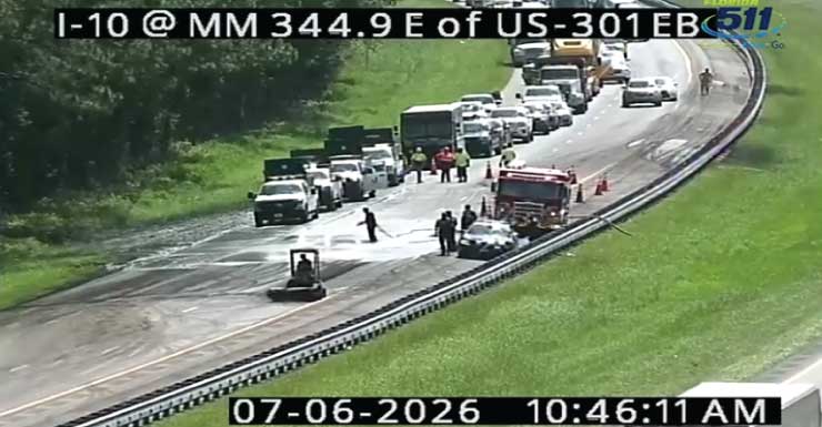 Traffic Alert: Crash blocks all lanes on I-10 West before MM 345 in Duval County