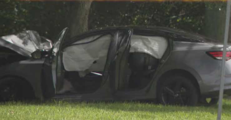 Baby dies following single-vehicle crash in Miramar