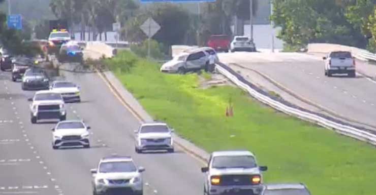 Drivers face 4 mile I-275 backup from crash Wednesday morning