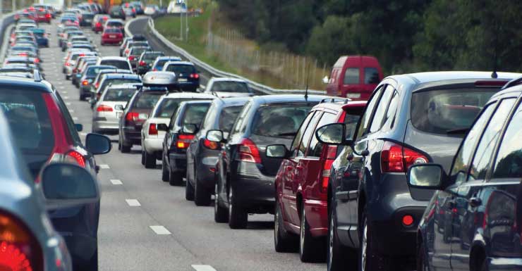 I-10 closed for hours after 11 vehicles involved in three separate crashes