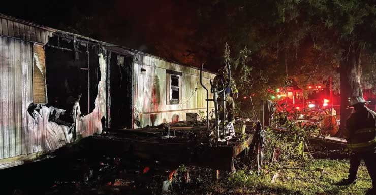 Late-night mobile home fire breaks out on Highway 20 West in Walton County