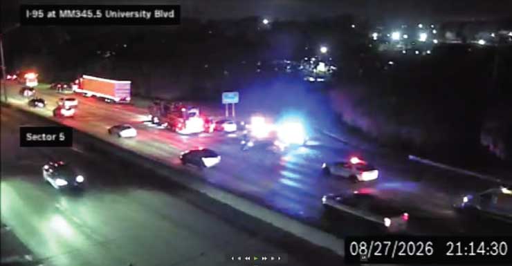 Traffic Alert: Multi-vehicle crash blocks one southbound lane on I-95 at University Blvd.