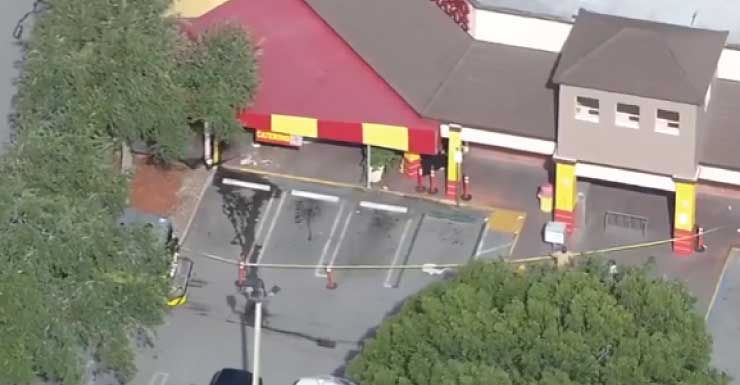 3 hurt after driver slams into El Palacio de los Jugos in Miami-Dade