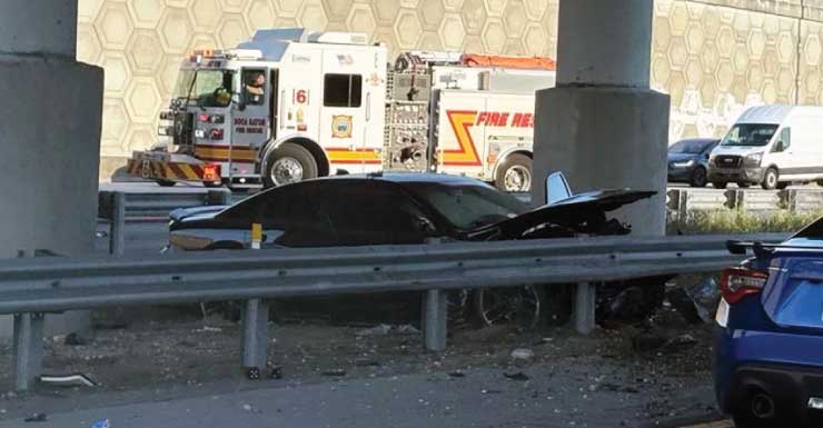 Crash blocks 2 left lanes on southbound I-95 at Exit 50 in Palm Beach County