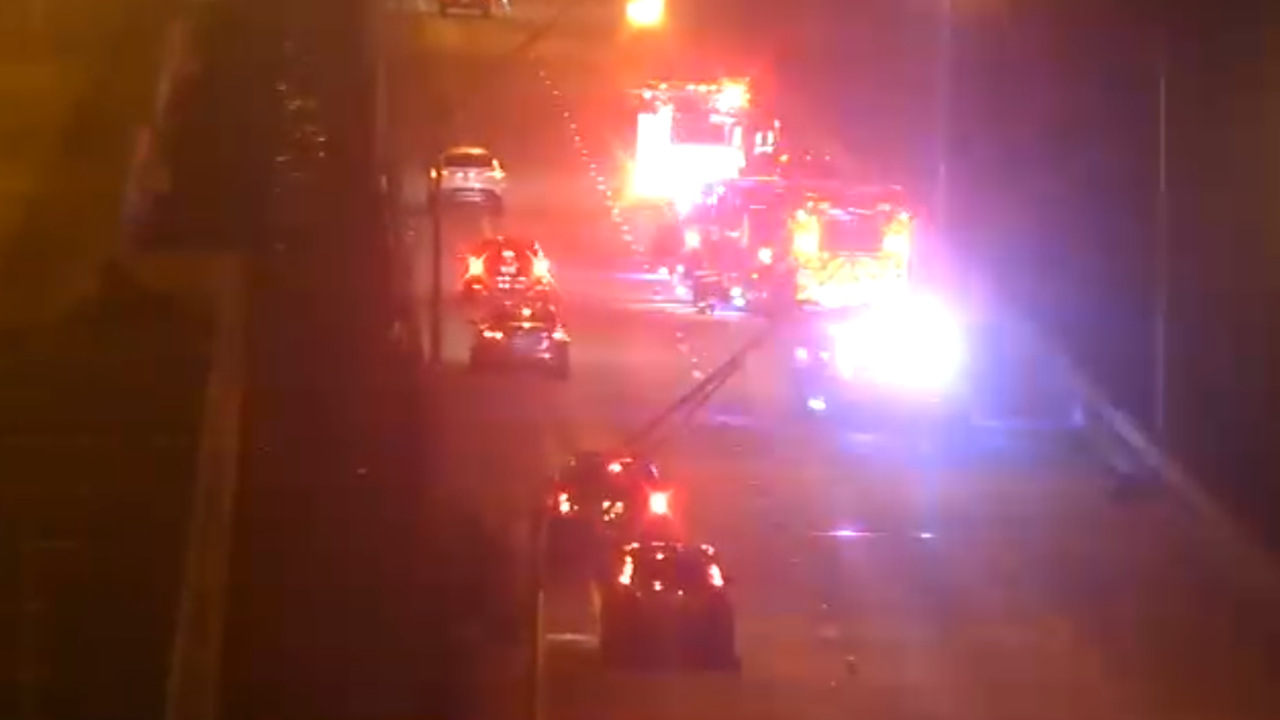 Crash on Gandy Bridge in Pinellas shuts down right lane