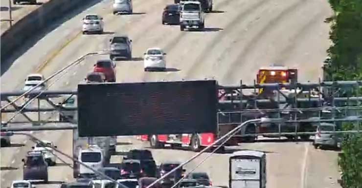 I-95 crash blocks 3 northbound lanes in West Palm Beach