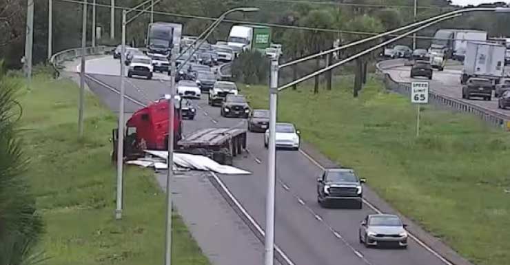 Lanes reopen on I-295 near Monument Road after jackknifed semitruck causes backups