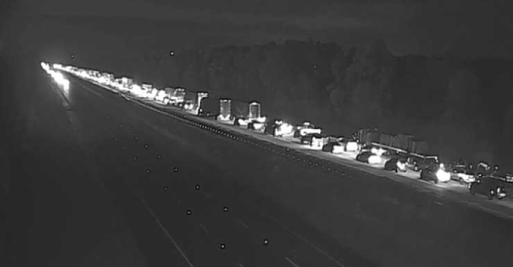 Multi-vehicle-crash-shuts-down-I-75-southbound-in-North-Port