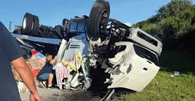 Truck driver killed, passenger hospitalized after Turnpike crash in St. Lucie County