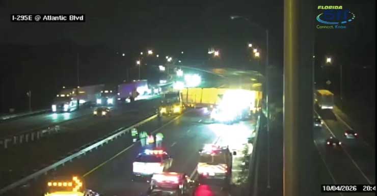 I-295 North reopens at St. Johns Bluff after semi jackknifes