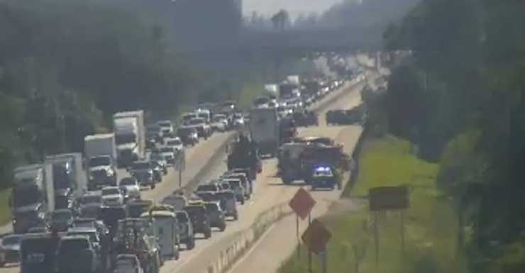Multi-vehicle crash blocks lane on Florida’s Turnpike in West Palm Beach